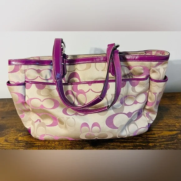 Vintage Coach Purple Leather Patch - Picture 5 of 12